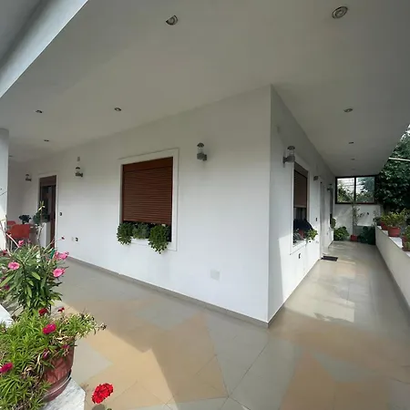 Clos Holiday home Pogradec